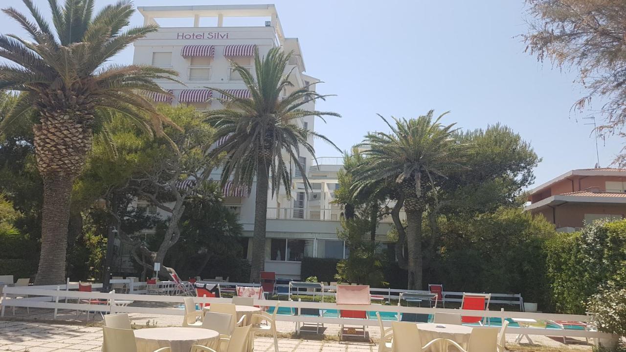 Hotel Silvi Сильви-Марина Экстерьер фото